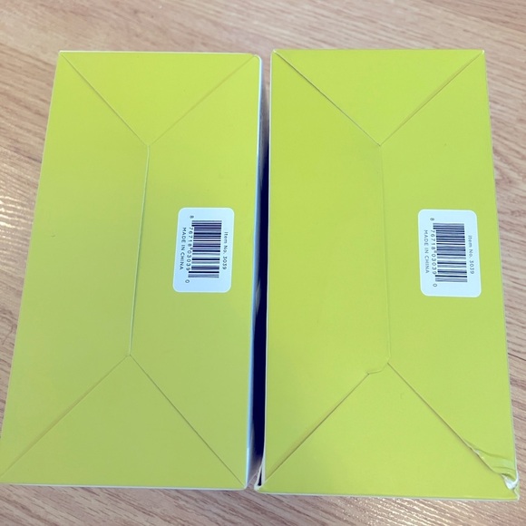 SOLD - Set of 4 New and Unused Plastic Stemless Wine Glasses - Picture 9 of 9